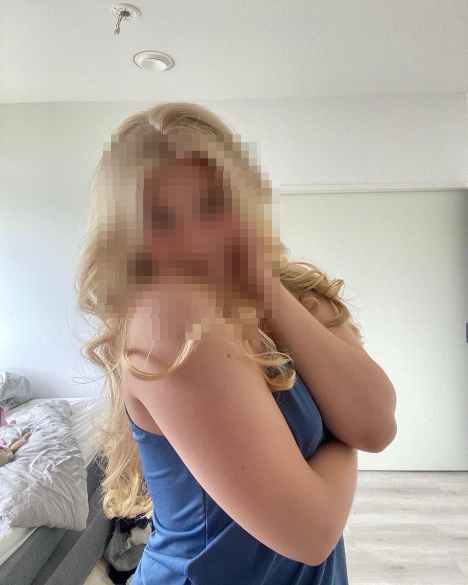 Эскорт Emma Sexy MILFa с 4 размером груди сделает с удовольствием окончание на грудь и примет у себя